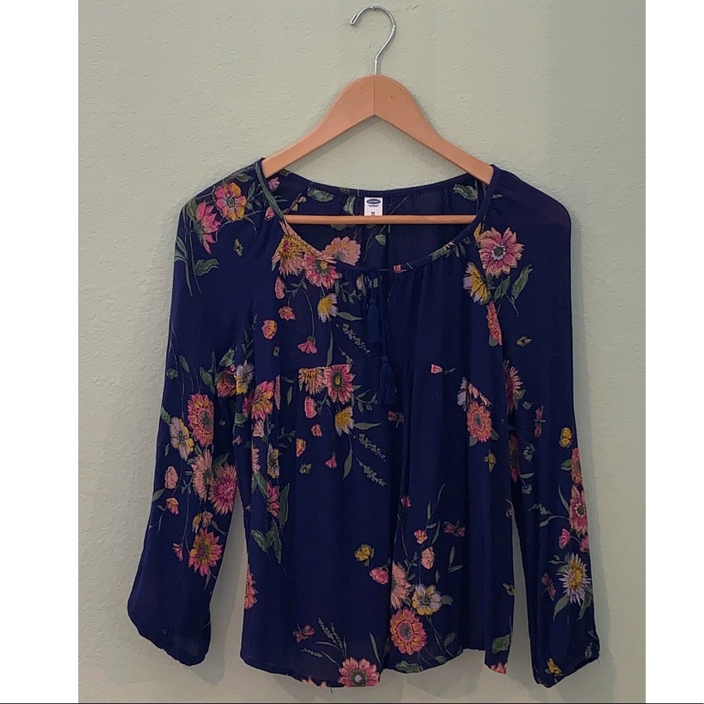 Floral Navy Top